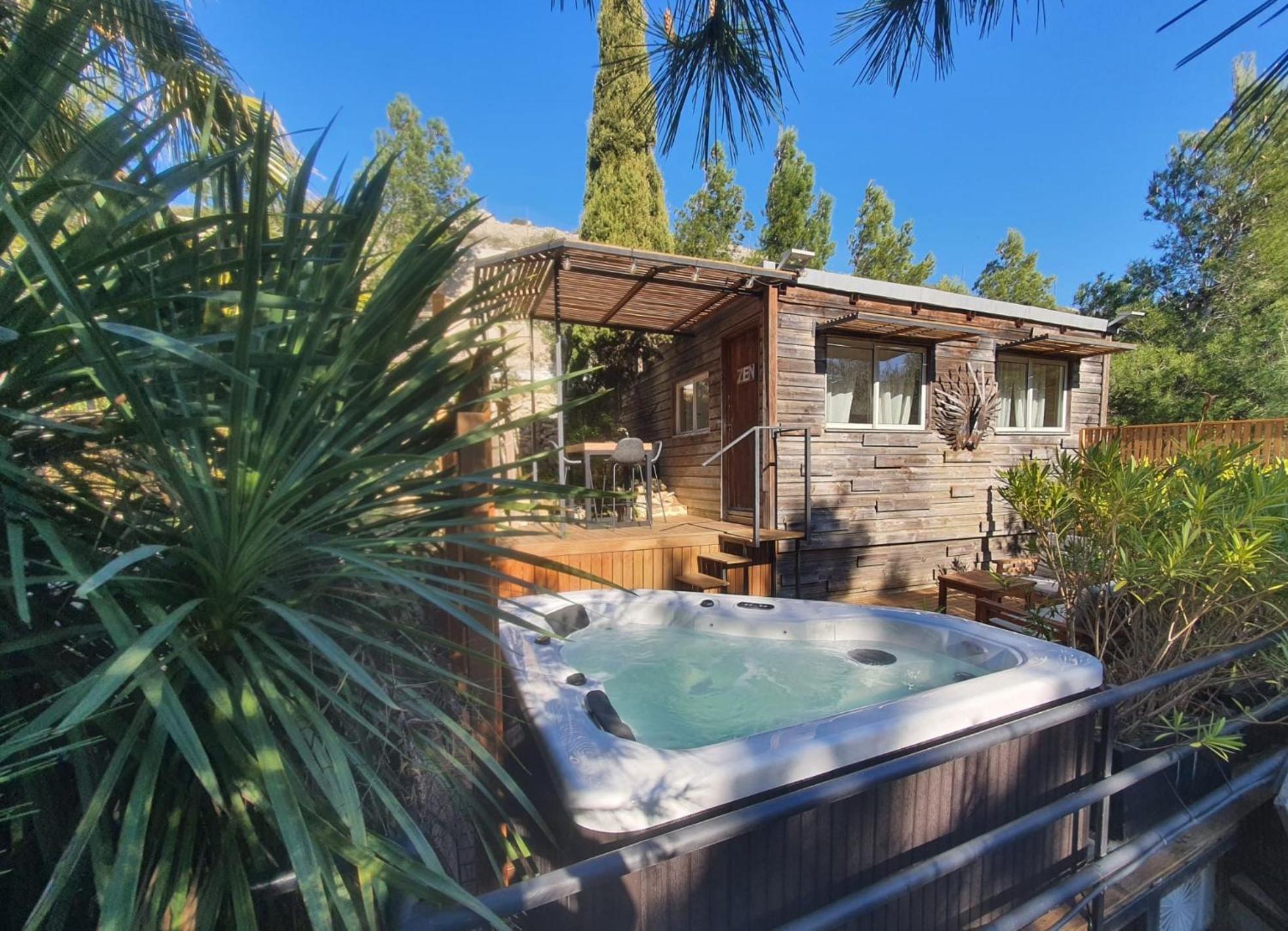Villa Les Jardins De L'Oustal Narbonne Exterior foto